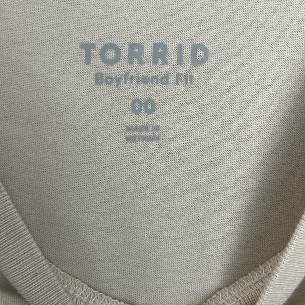 Torrid Floral Horseshoe Boyfriend Heritage Tee - Picture 3 of 6